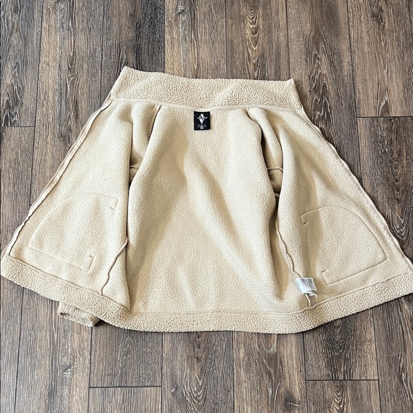 Skechers Go Snuggle Tan Sherpa Zip Up Jacket Womens Size Large - Picture 4 of 14